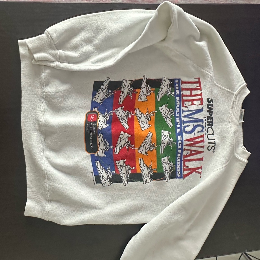 Men’s graphic crewneck